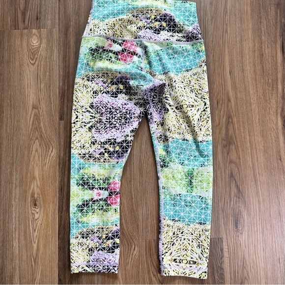 Lululemon Wunder Under Crop II Full-On Luon Roll Down Paradise Grid SZ 6* 22” - Picture 2 of 9